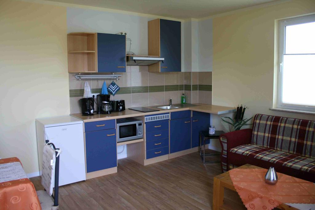 Uebernachtung Bei Michael - Ferienwohnung 로스토크 외부 사진